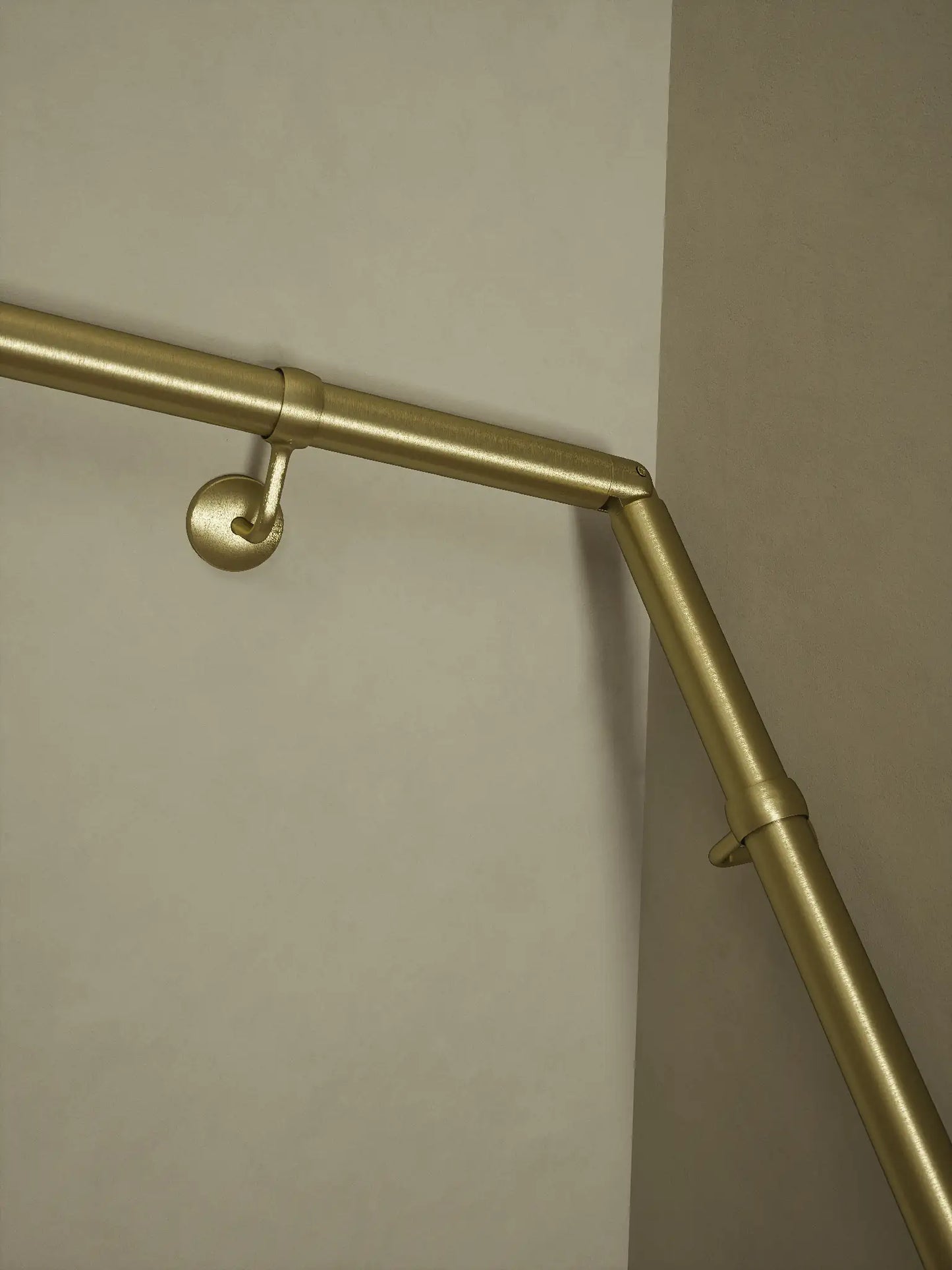 Ashorne Satin Brass Double Winder Handrail