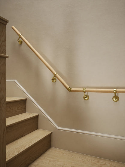 Arden Natural Pine Quarter Landing Handrail with Ashorne Satin Brass brackets