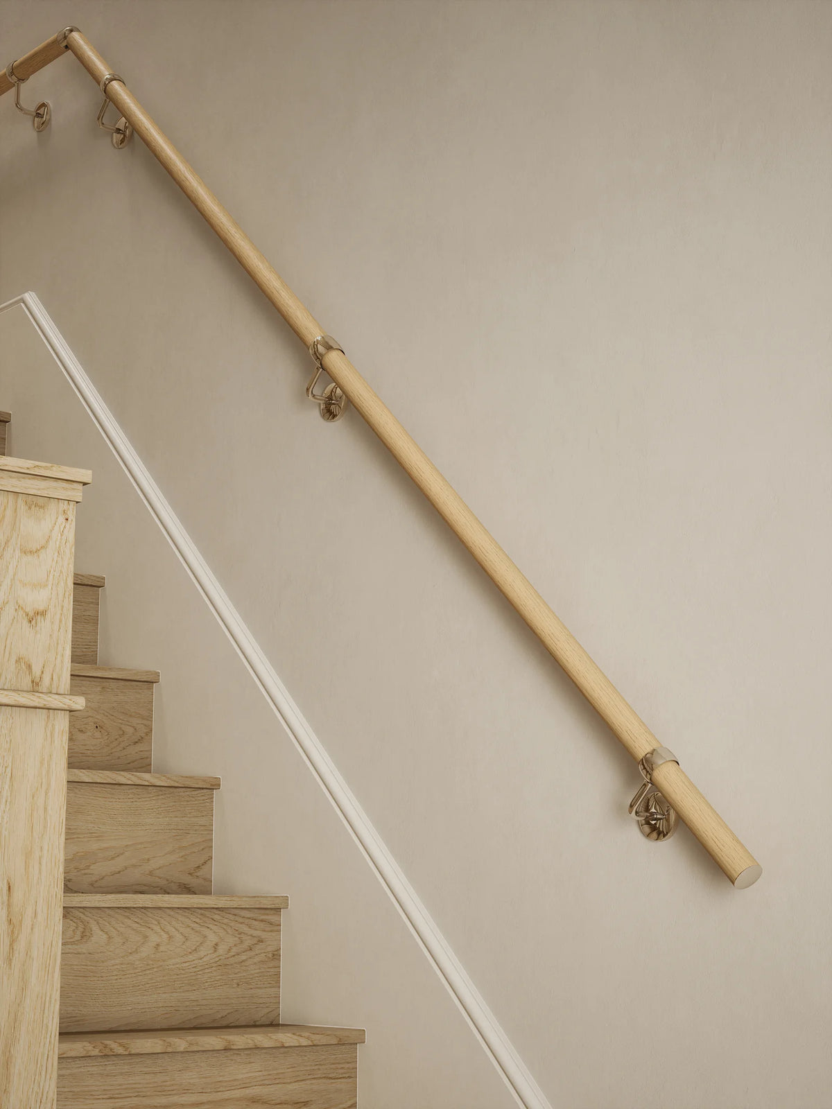 Arden Natural Pine Quarter Landing Handrail with Radway Chrome brackets