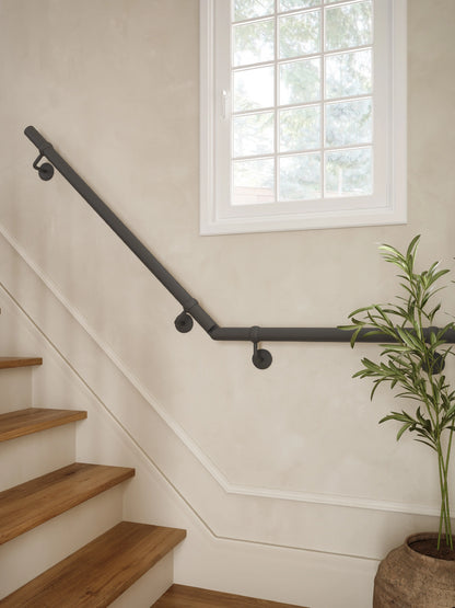 Luddington Textured Grey Quarter Landing Handrail
