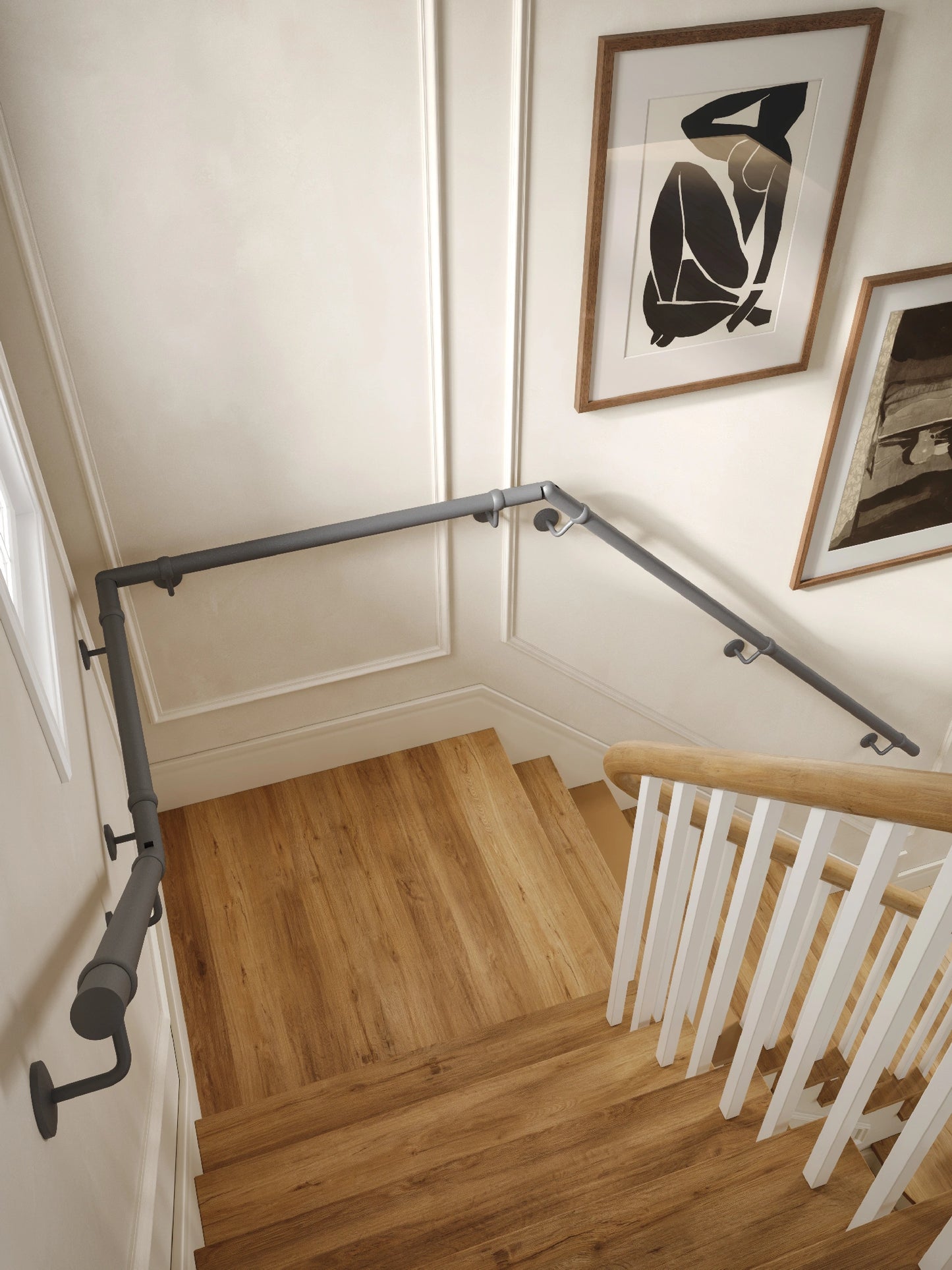 Luddington Textured Grey Quarter Landing Handrail