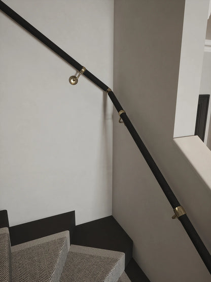 Blakedown Midnight Wood Single Winder Handrail with Loxley Antique Brass brackets