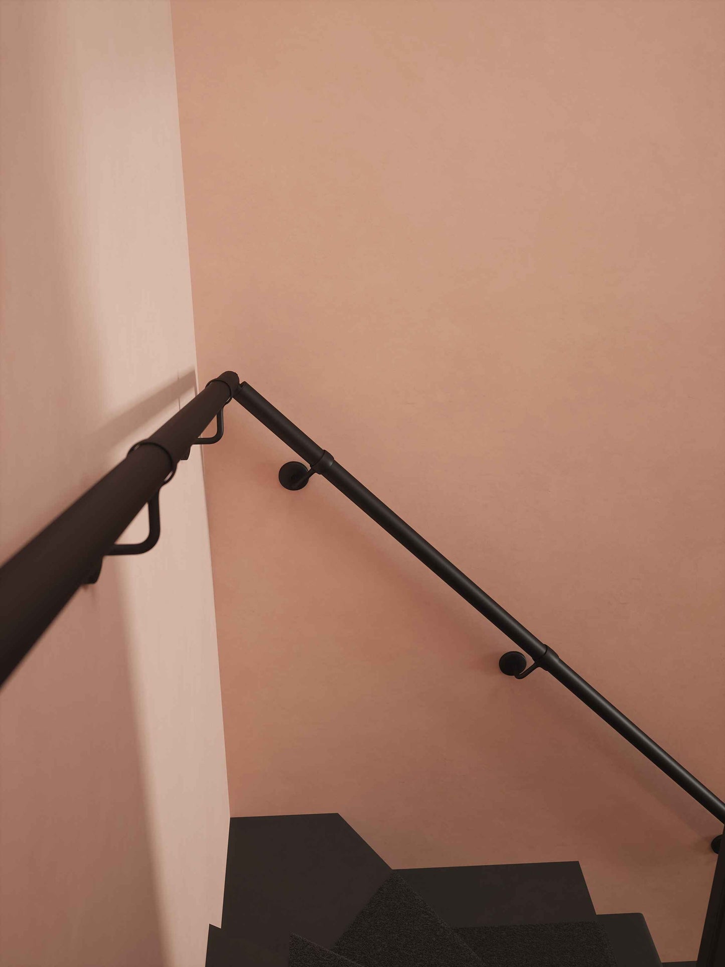 Kineton Matt Black Single Winder Handrail